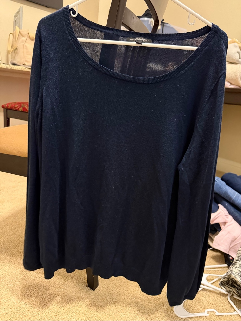 Banana Republic Silk Cashmere LightweightNavy Long-Sleeve Scoop Neck Women's Top